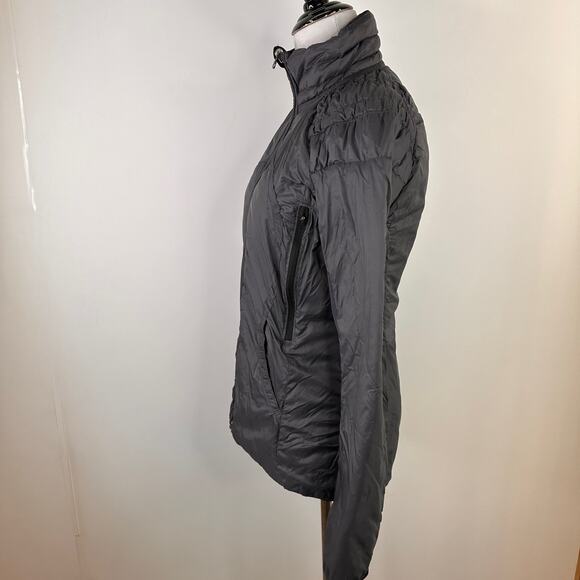 Lululemon Run Turn Around Women's Black Gray Reversible Jacket - Picture 5 of 11